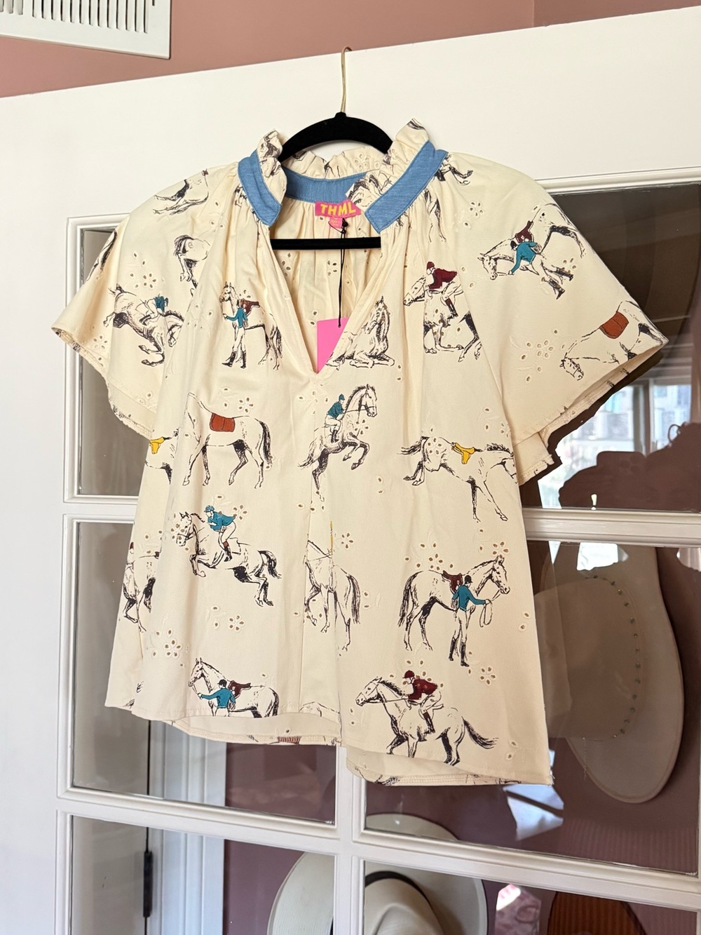 NWT THML Cream Equestrian-Print V-Neck Flutter Sleeve Blouse - Picture 2 of 5